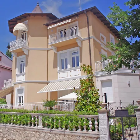 Dagmar - Exclusive Apartahotel Crikvenica
